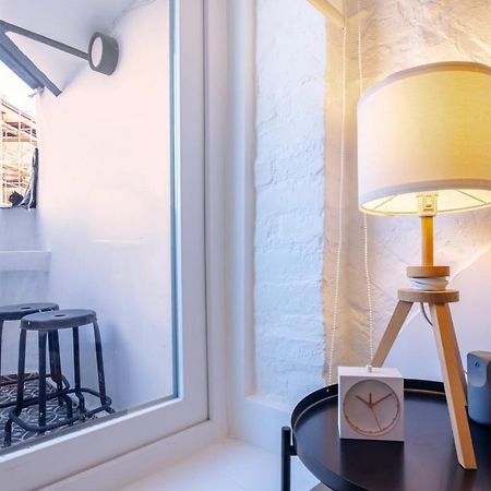 Vibrant Flat 5 Minutes Walk To Istiklal In Beyoglu Apartment Istanbul Ngoại thất bức ảnh