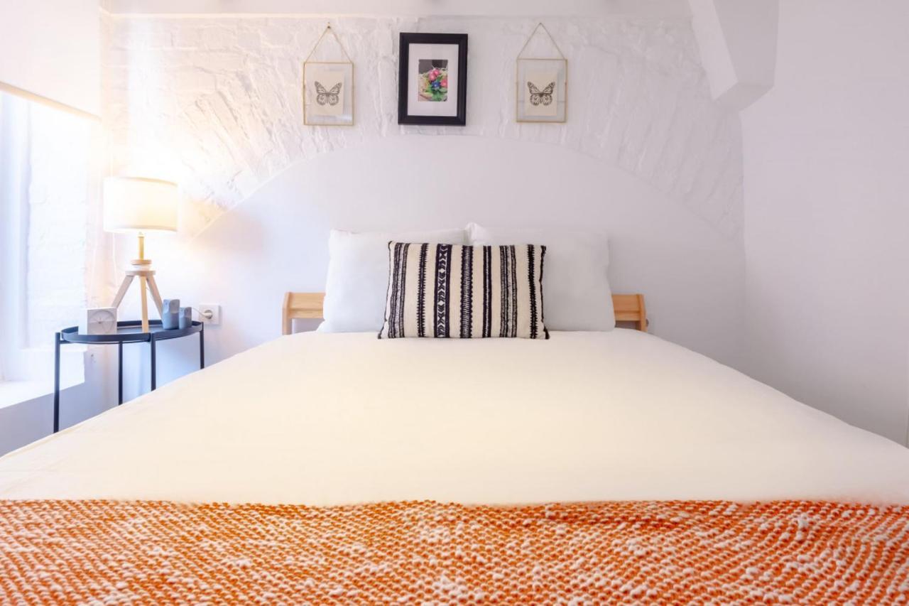 Vibrant Flat 5 Minutes Walk To Istiklal In Beyoglu Apartment Istanbul Ngoại thất bức ảnh