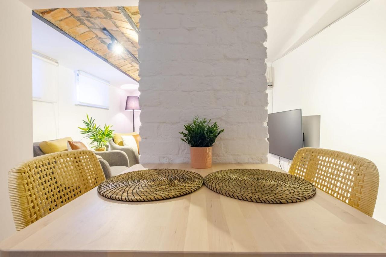Vibrant Flat 5 Minutes Walk To Istiklal In Beyoglu Apartment Istanbul Ngoại thất bức ảnh